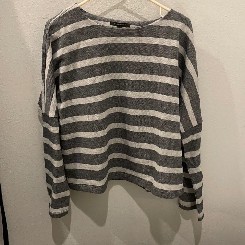 Women’s Banana Republic long sleeve shirt